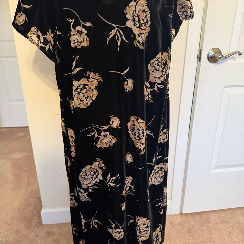 J. Jill Black and Cream Floral Maxi Dress